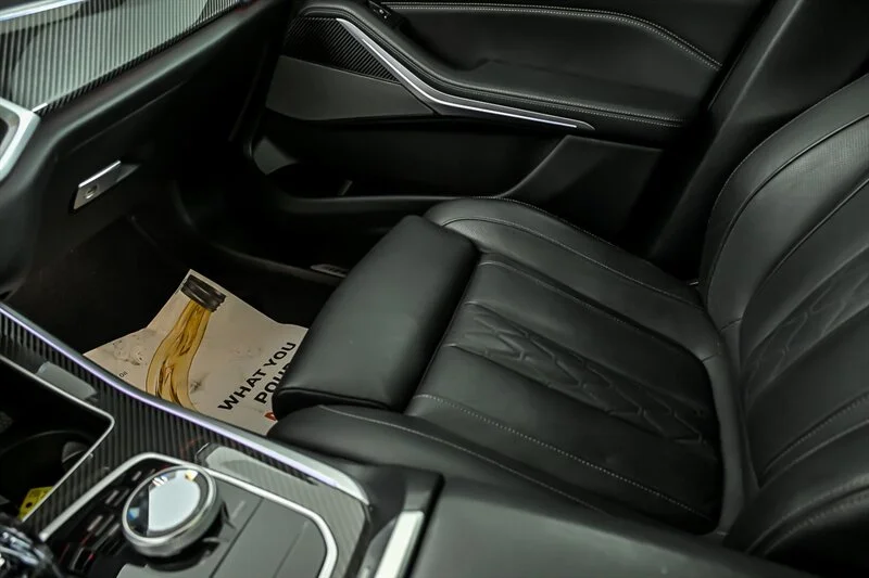 Used 2022  BMW M50i image 30