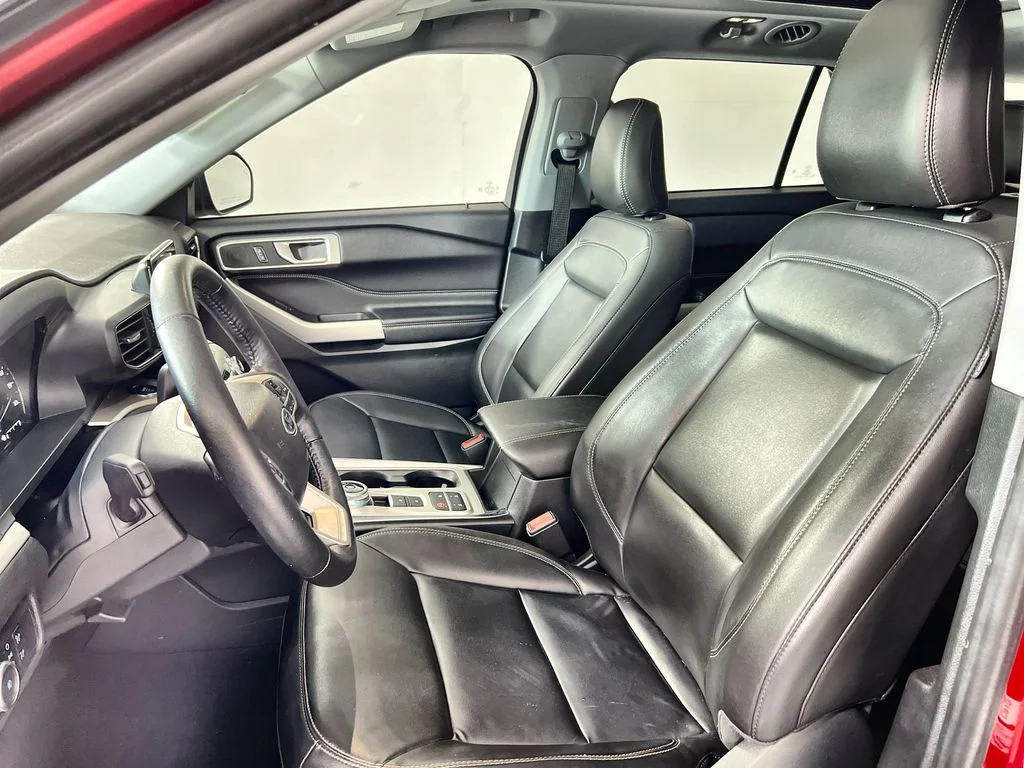 Used 2022 Red Ford XLT image 13