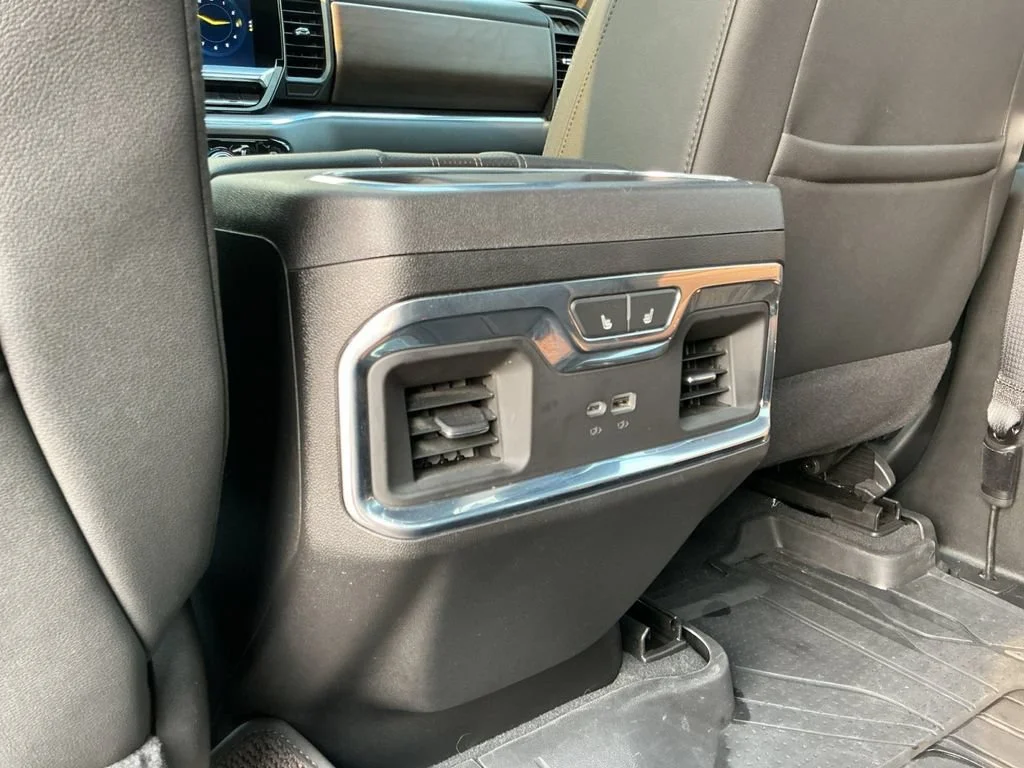 Used 2024 Summit White Chevrolet High Country image 27