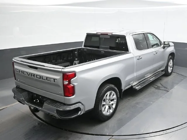 Used 2021 Silver Chevrolet LTZ image 17