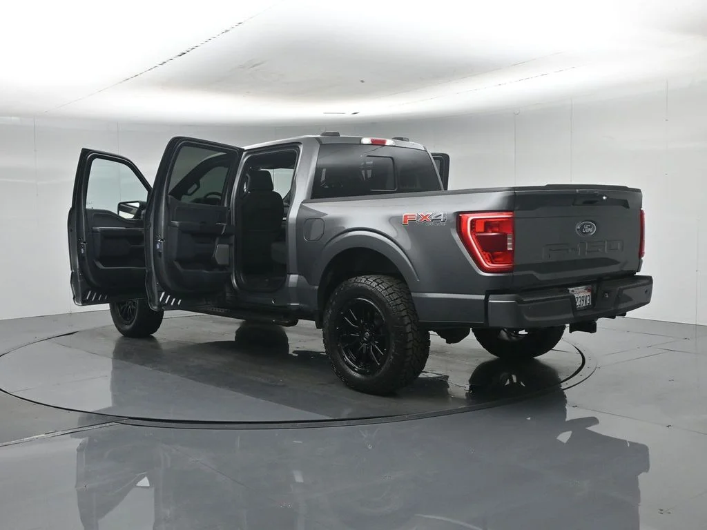 Used 2023 Gray Ford XLT image 37