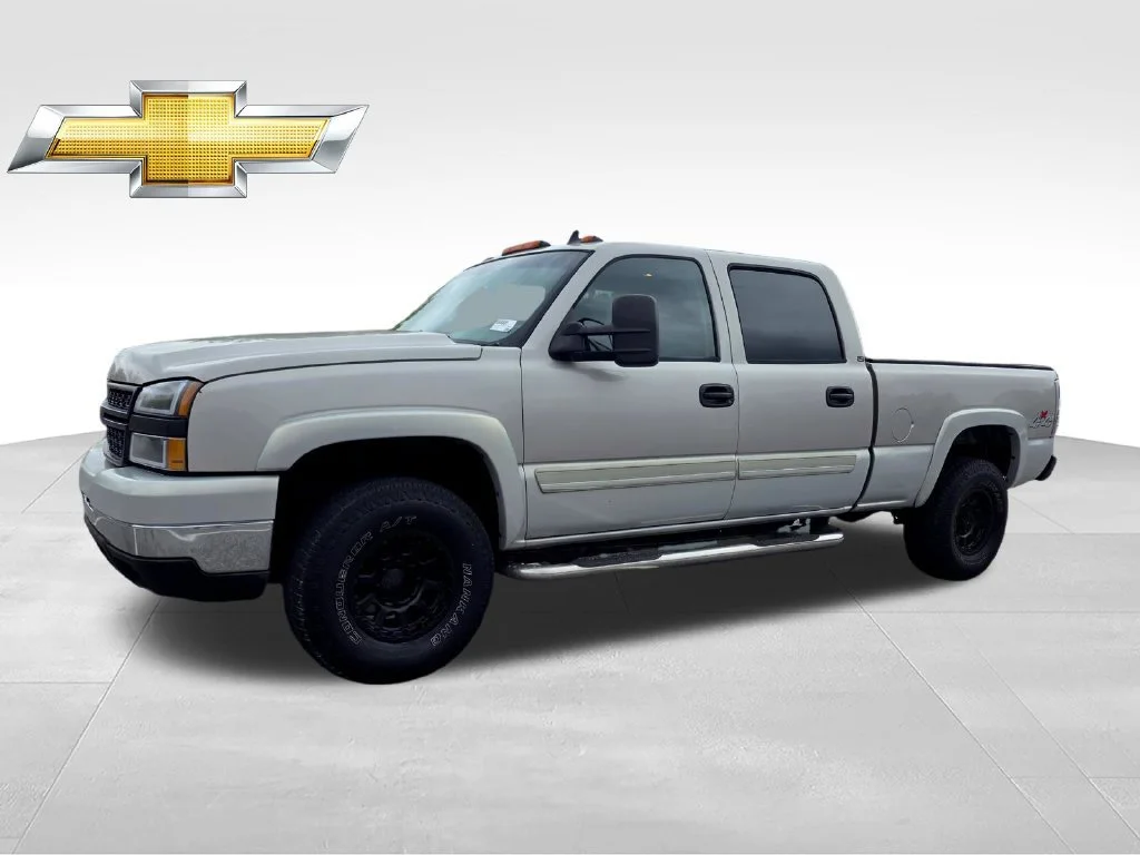 Used 2006 Chevrolet Silverado 2500HD Work with VIN 1GCHK23236F104493 for sale in Mount Pleasant, SC