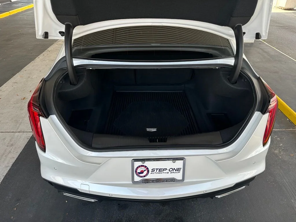 Used 2023 White Cadillac Luxury image 29