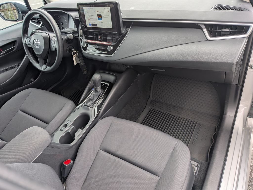 Certified Used 2025 Silver Toyota LE image 30