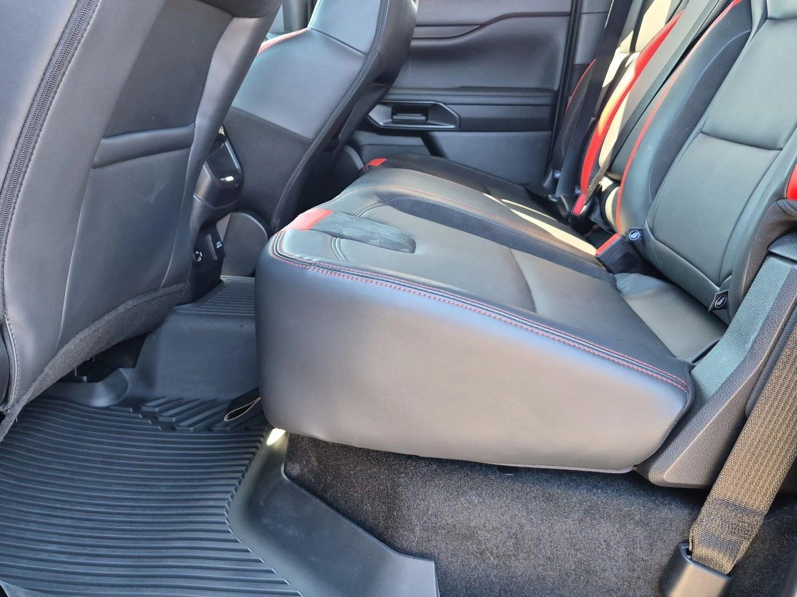 Used 2025 Shelter Green FORD RAPTOR image 17