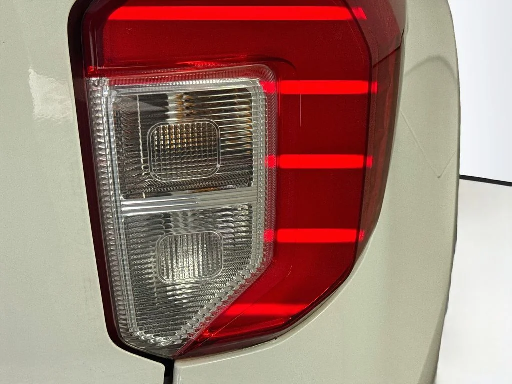 Used 2021 White Metallic Ford XLT image 34
