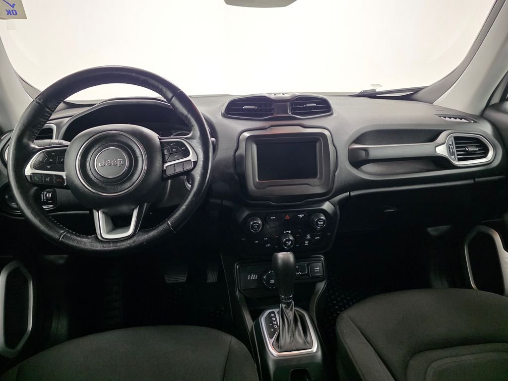 Used 2020 White Jeep Latitude image 20
