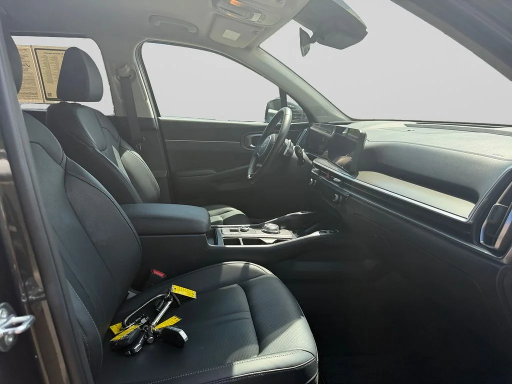 Certified Used 2025 Gray Kia EX image 17