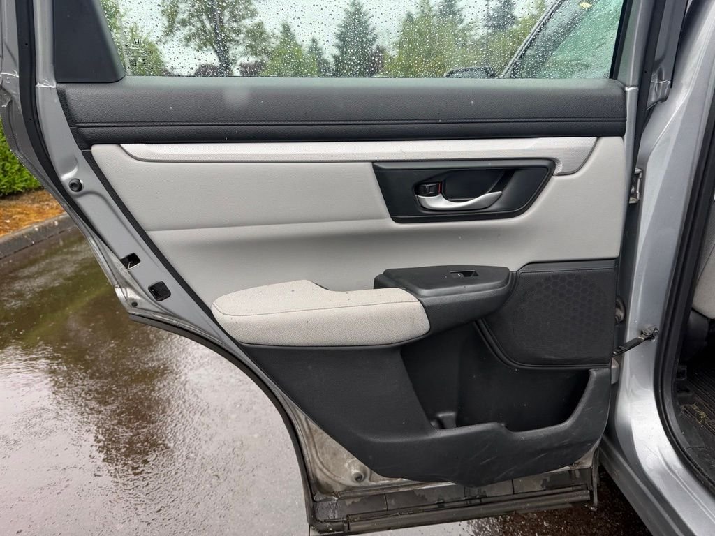 Used 2018 Lunar Silver Metallic Honda LX image 17