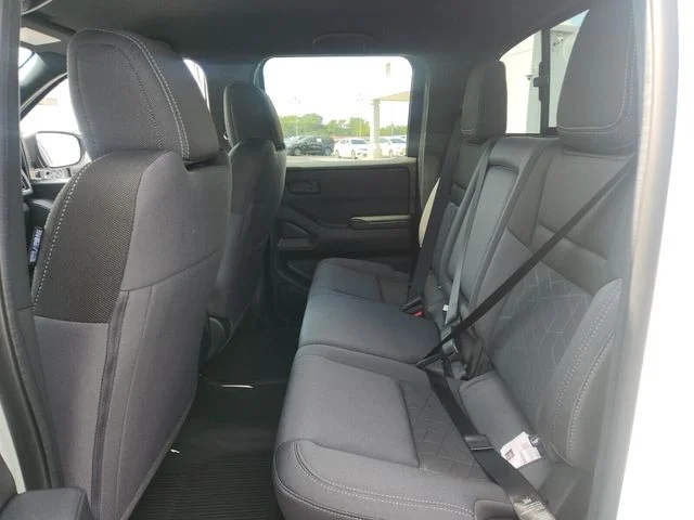 2026 Nissan Frontier SV - Photo 11
