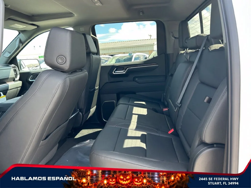 2026 GMC Sierra 1500 SLT - Photo 11