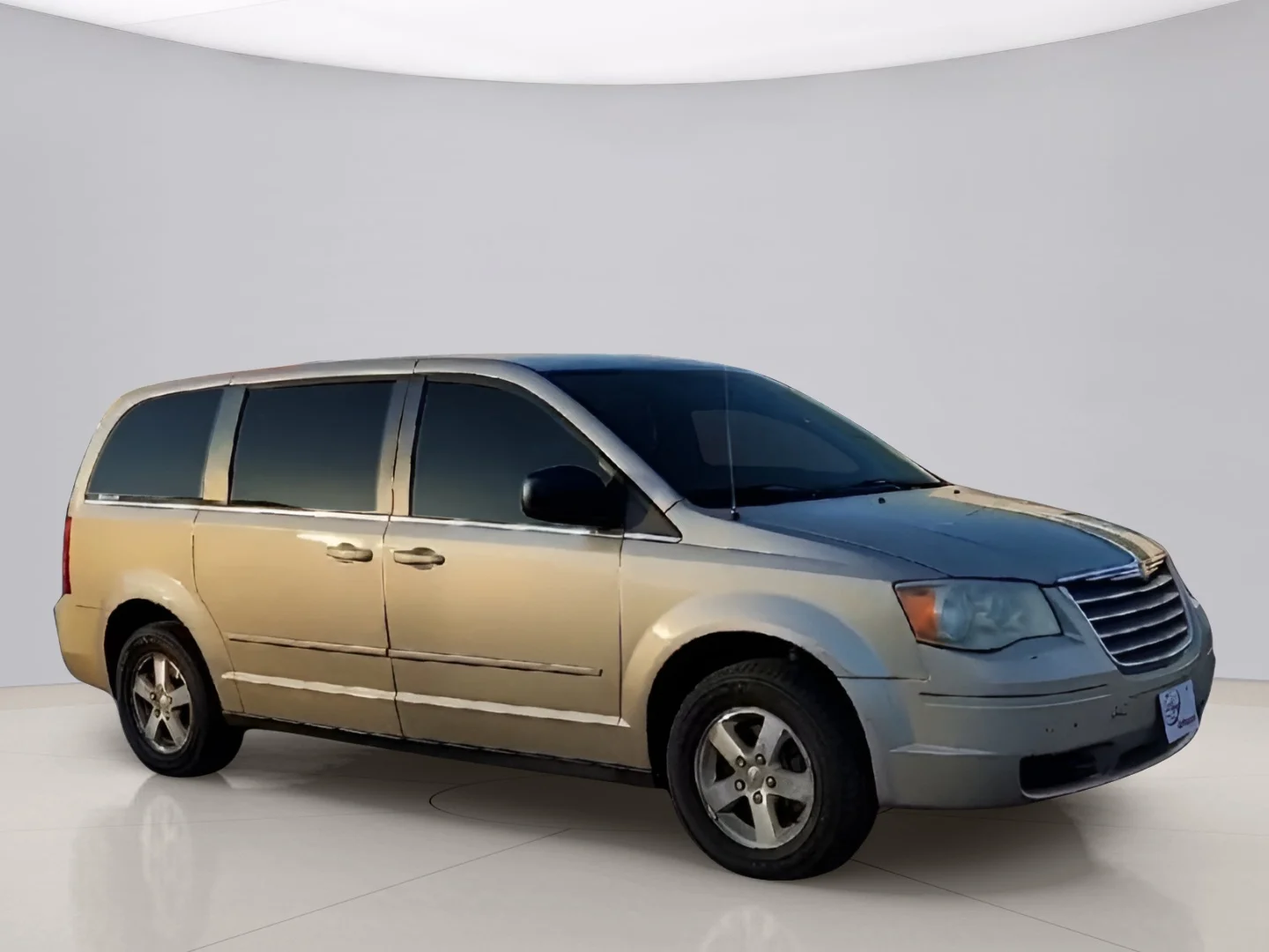 Used 2009 Gold Chrysler LX image 5