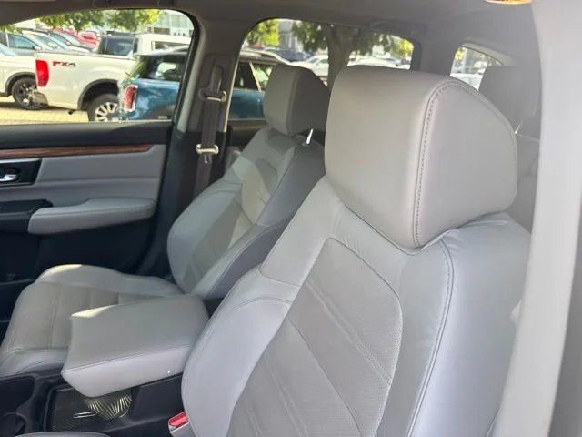 Used 2017 Blue Honda Touring image 18