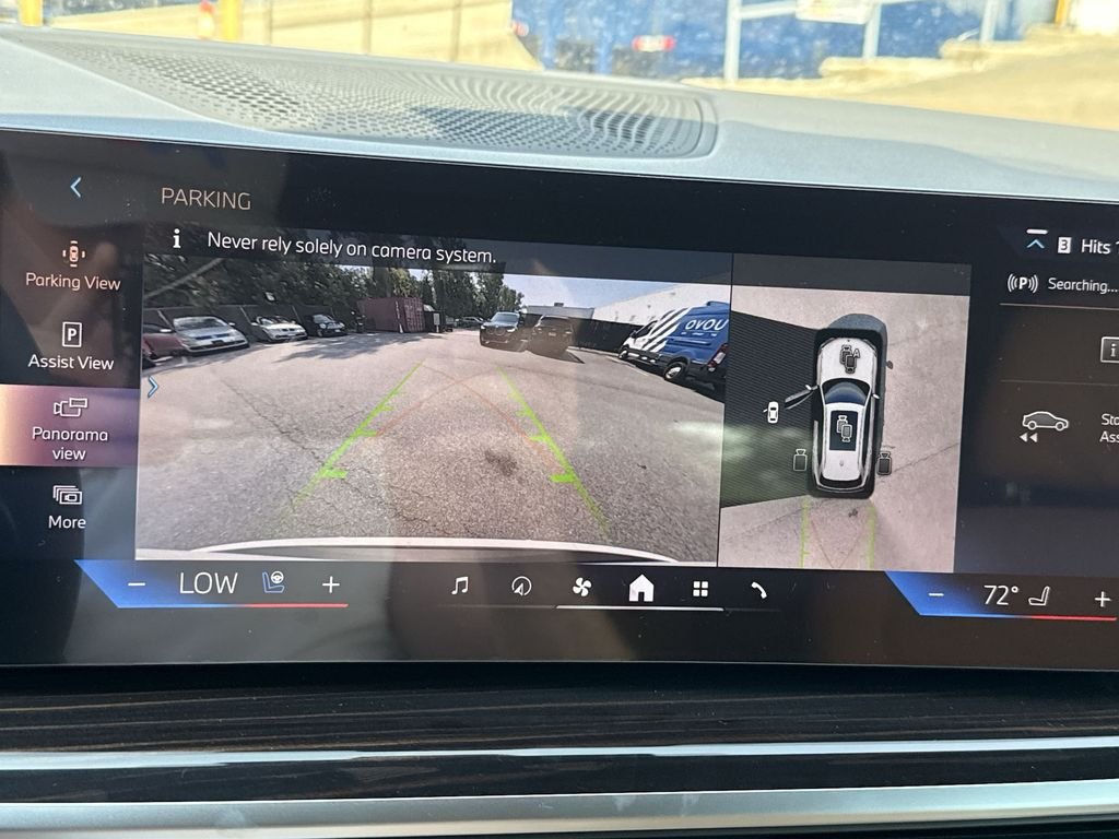 New 2026 White BMW xDrive40i image 17
