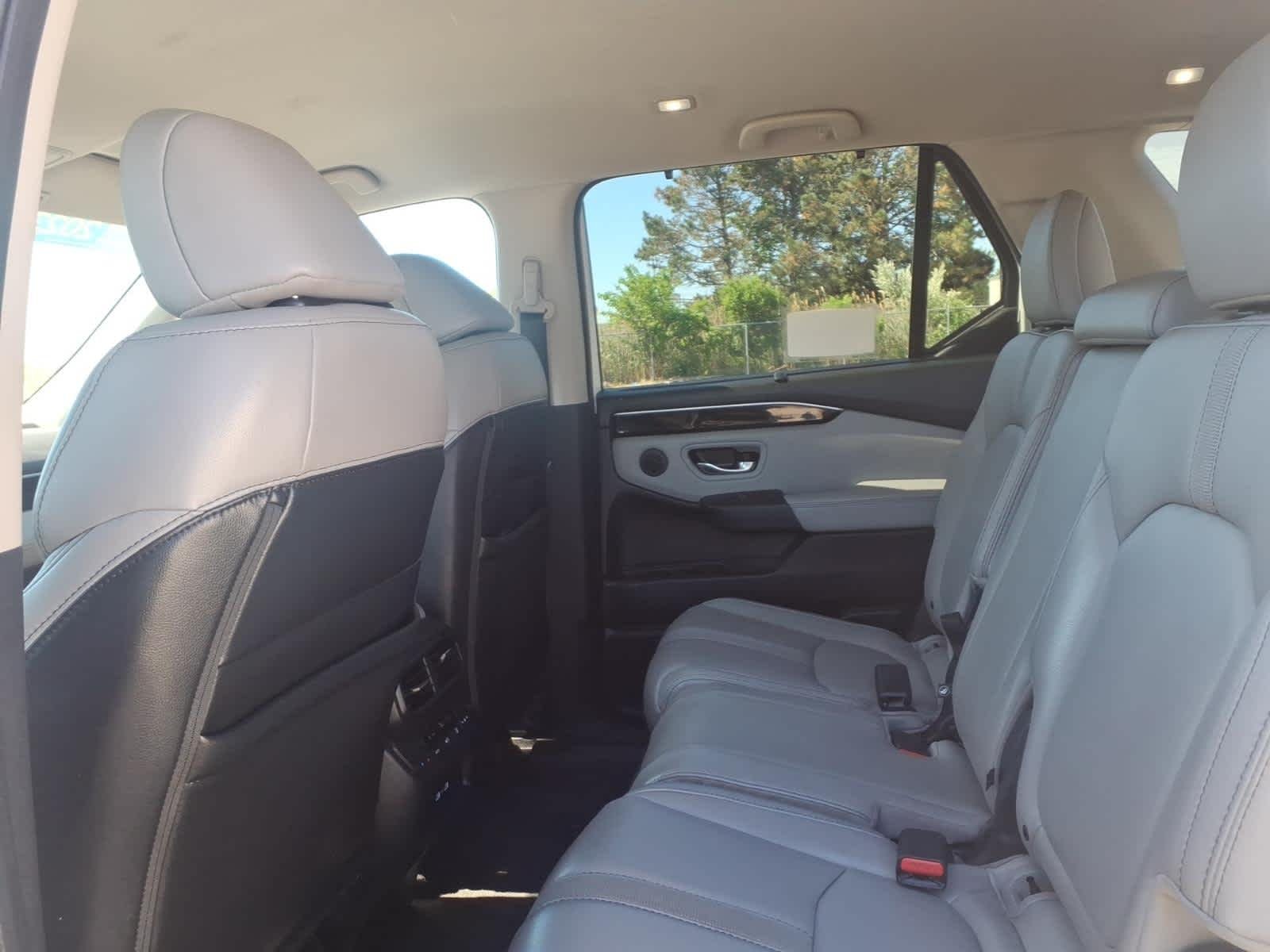 2023 Honda Pilot EX-L - Photo 12