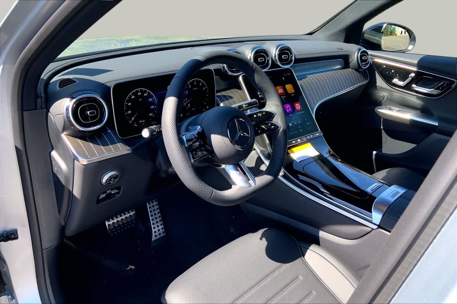 New 2026 Cirrus Silver Metallic Mercedes-Benz GLC 300 image 8