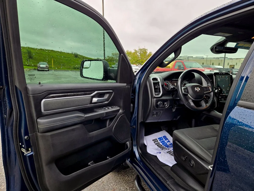 Used 2023 Blue Ram Big Horn/Lone Star image 11