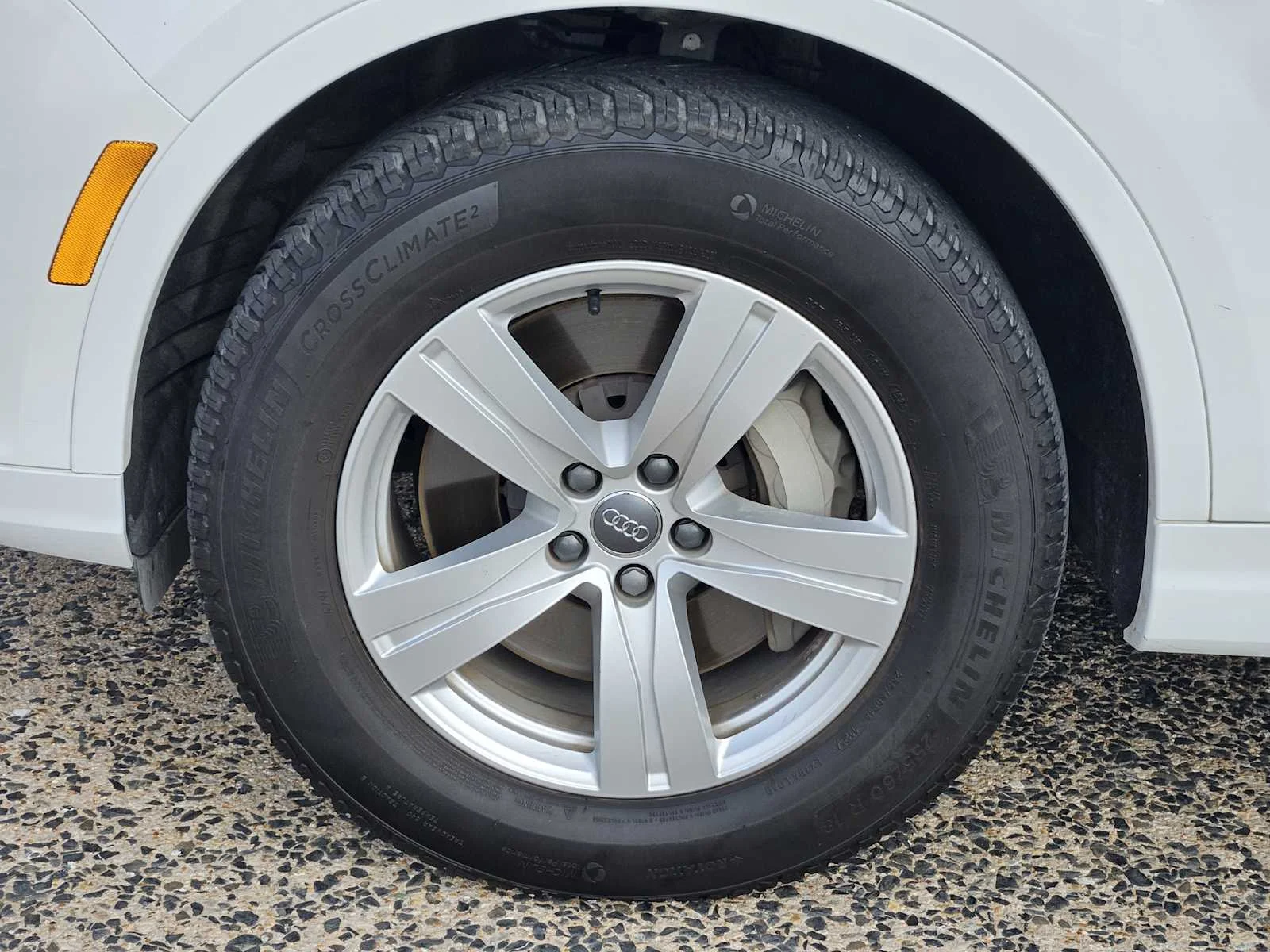 Used 2019  Audi Premium Plus image 7