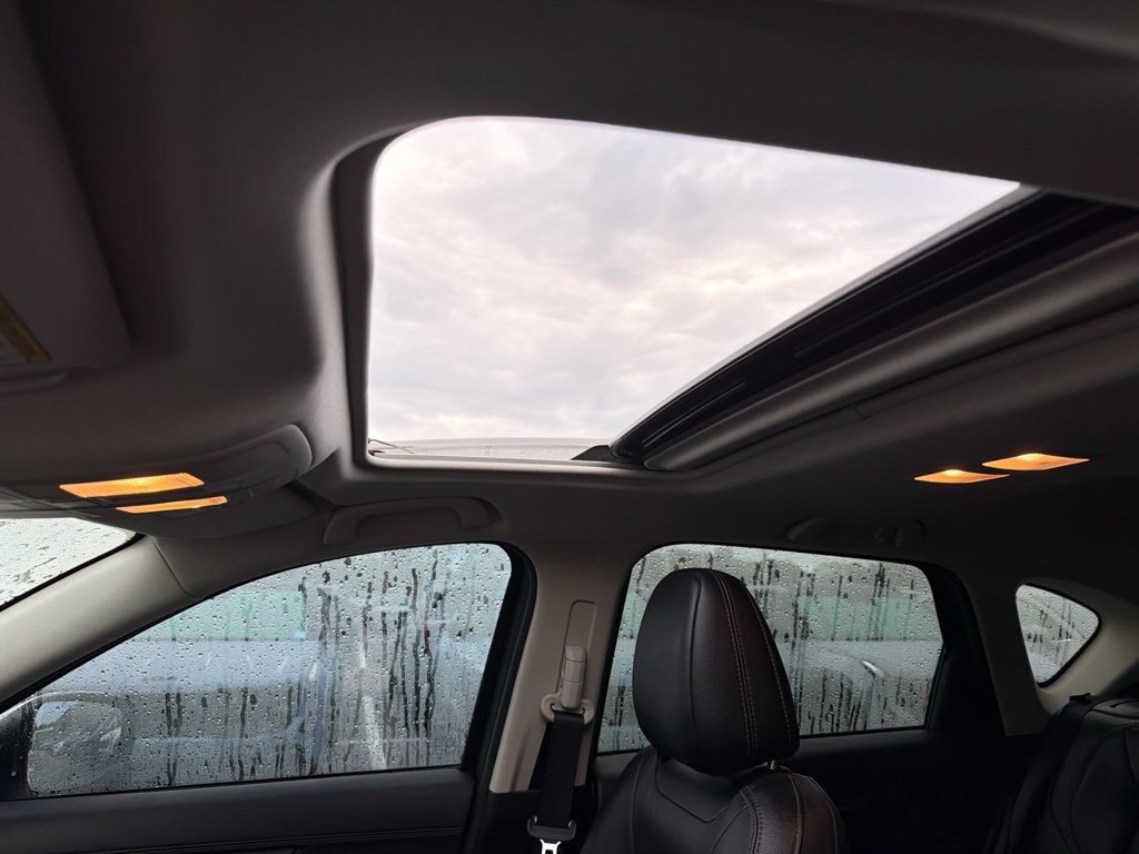 Used 2020 Snowflake White Pearl Mazda Grand Touring image 19