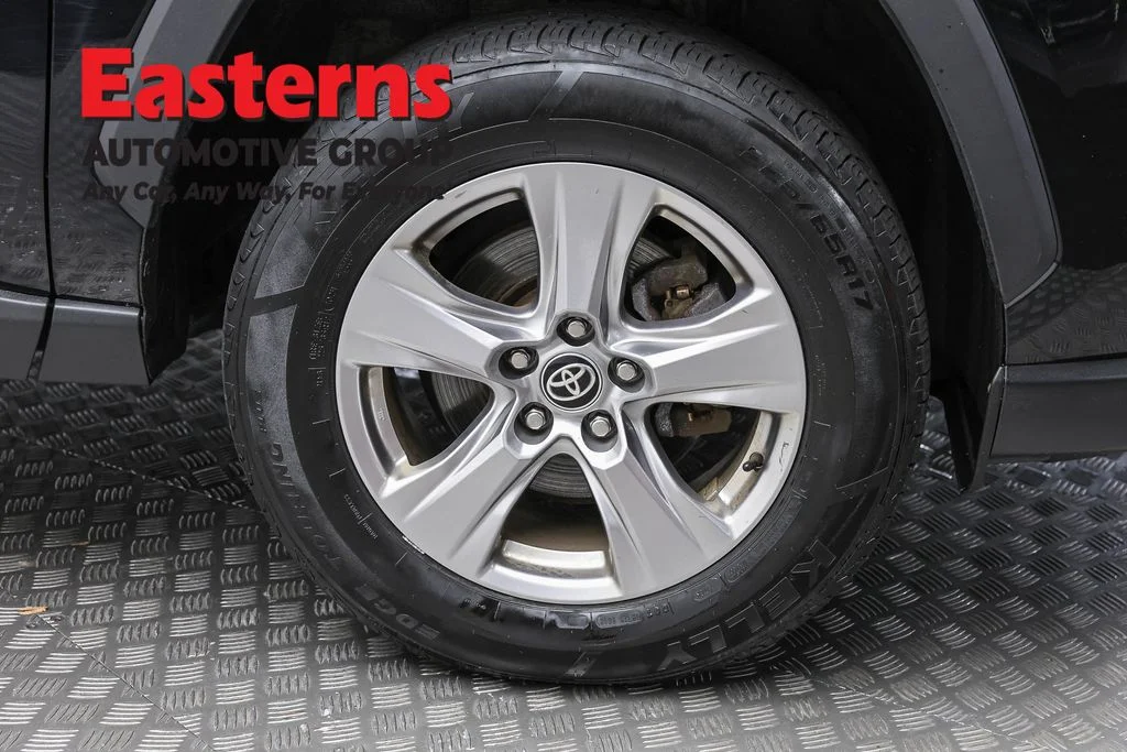 Used 2023 Black Toyota XLE image 30