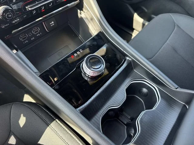 New 2026 White Jeep Laredo X image 27