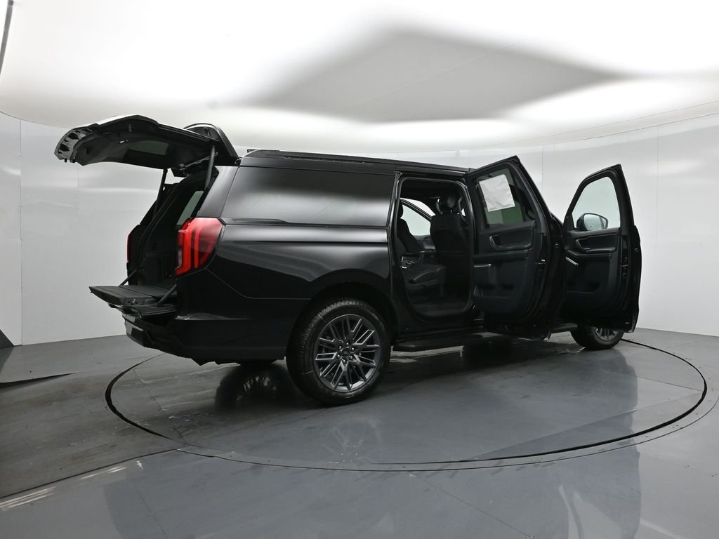 New 2026 Agate Black Metallic Ford Platinum image 5