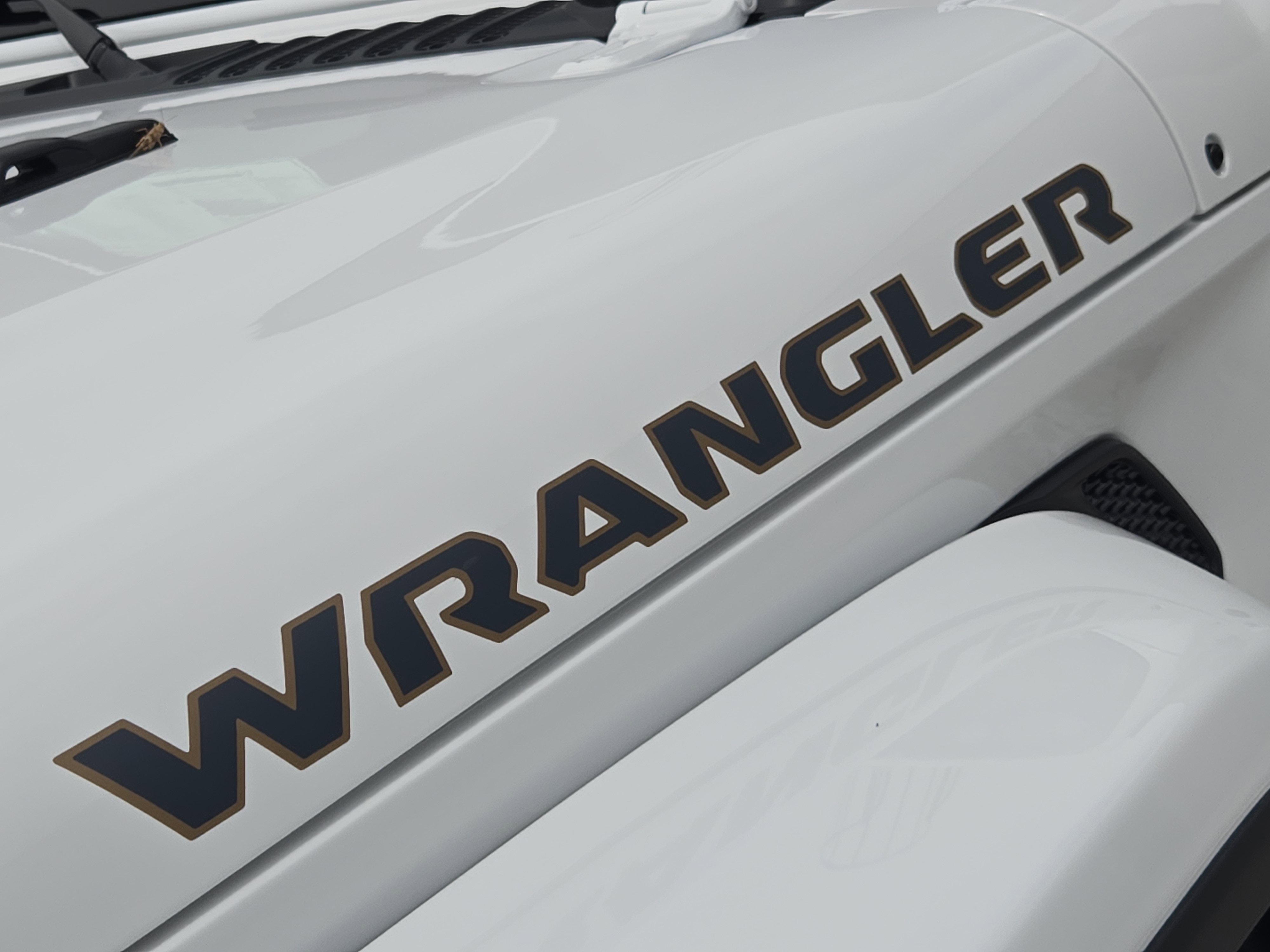 New 2026 Bright White Clear-Coat Exterior Paint Jeep 85th Anniversary image 7