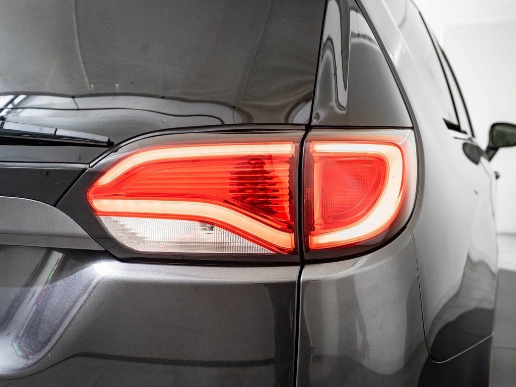 2019 Chrysler Pacifica Touring L - Photo 8