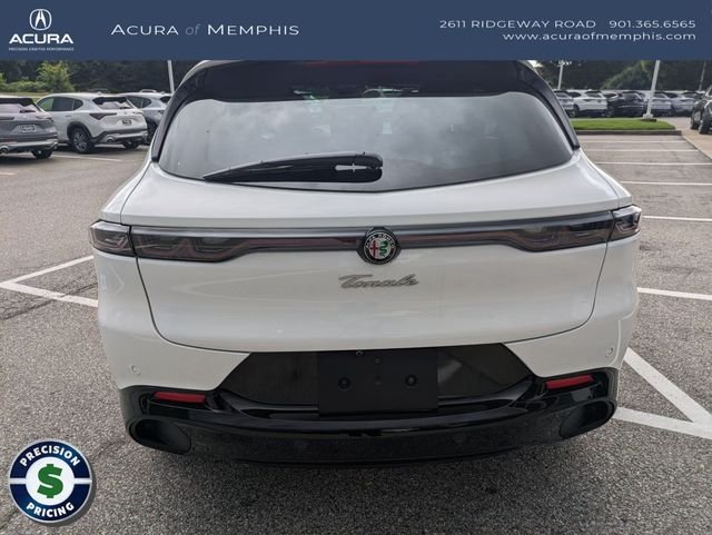 Used 2025 White Alfa Romeo Base image 5