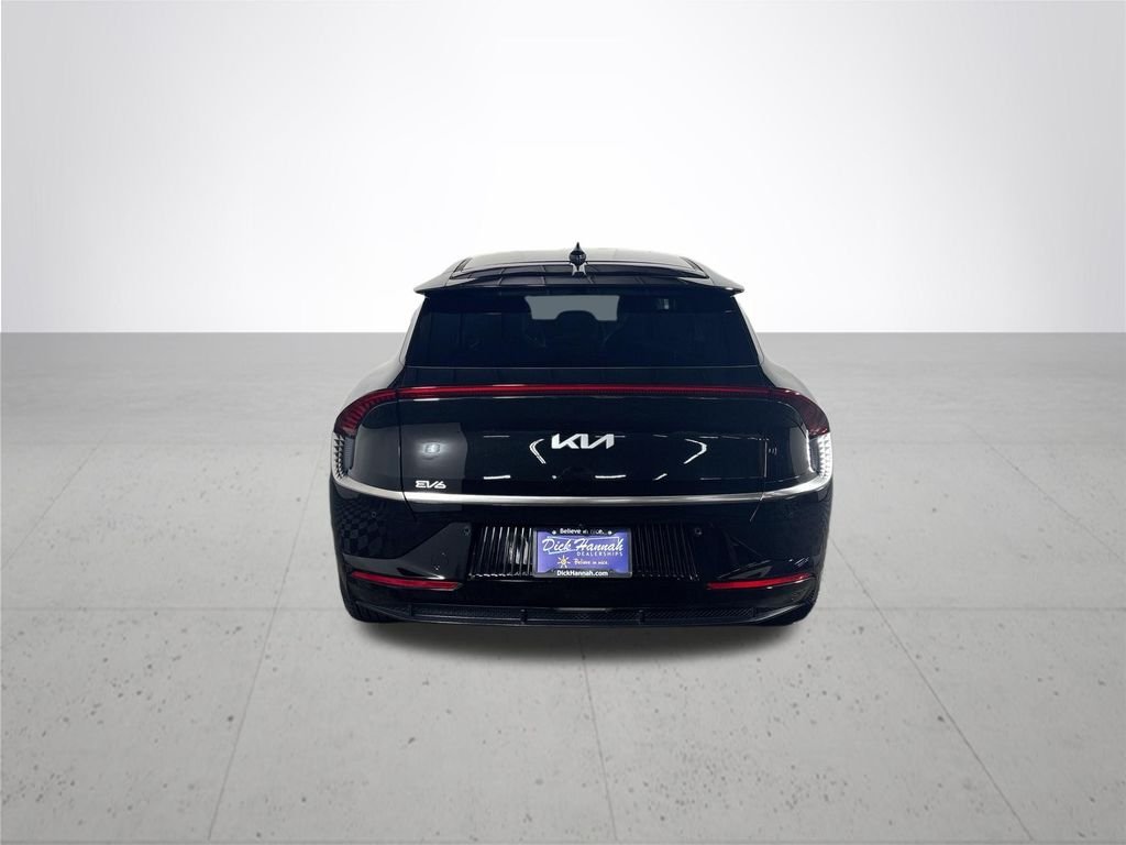Used 2024 Aurora Black Kia Wind image 7