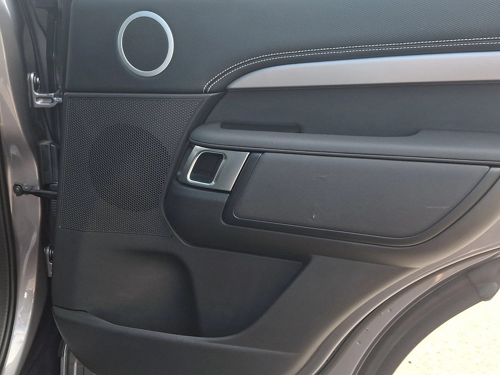 Used 2025 Gray Land Rover Dynamic SE image 20