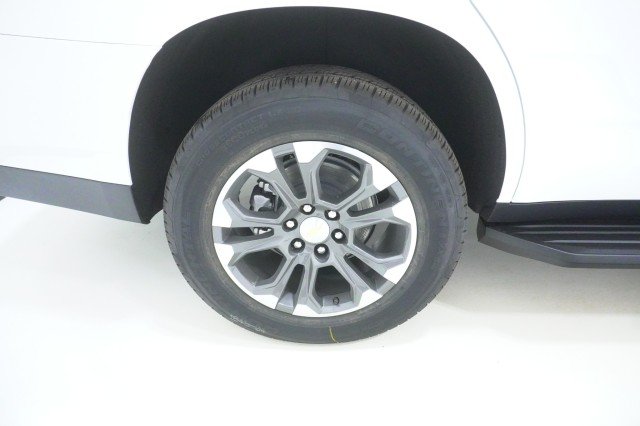2027 Chevrolet Tahoe LS - Photo 6