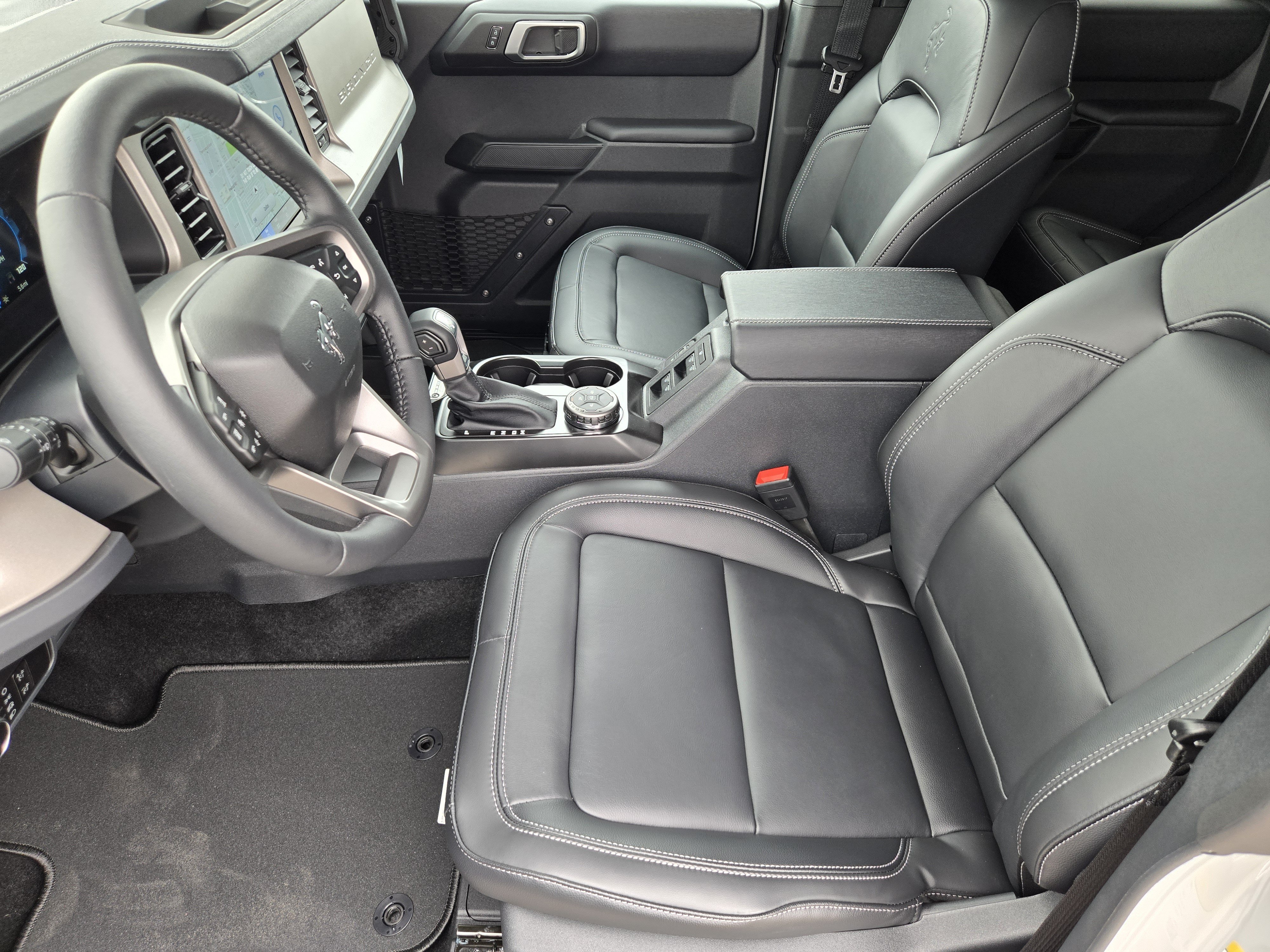 New 2026 Avalanche Gray Ford Outer Banks image 8