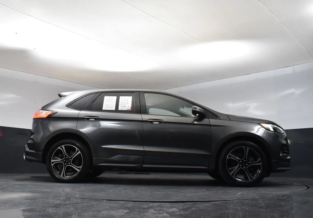 Used 2019 Magnetic Ford ST image 34