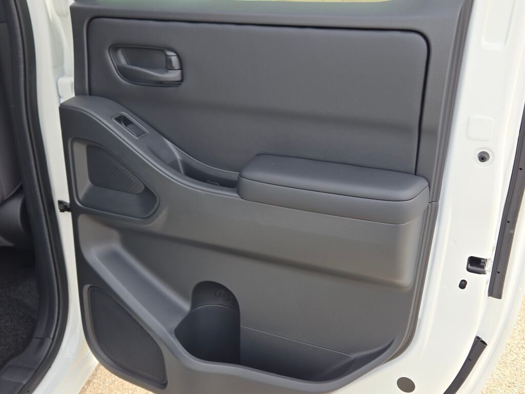 New 2026 Glacier White Nissan Crew Cab SV image 8