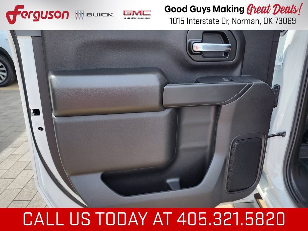 2026 GMC Sierra 3500 Chassis Cab Pro - Photo 45