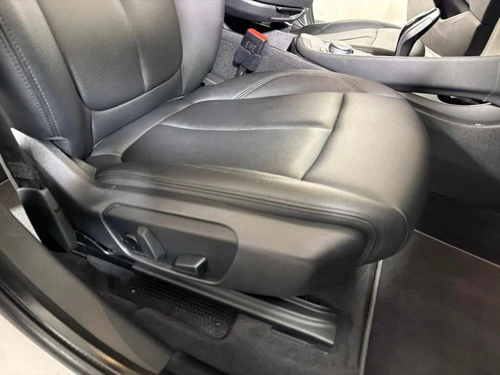 2021 BMW X1 28i - Photo 24