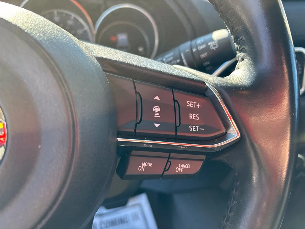 Used 2018 Blue Mazda Touring image 23