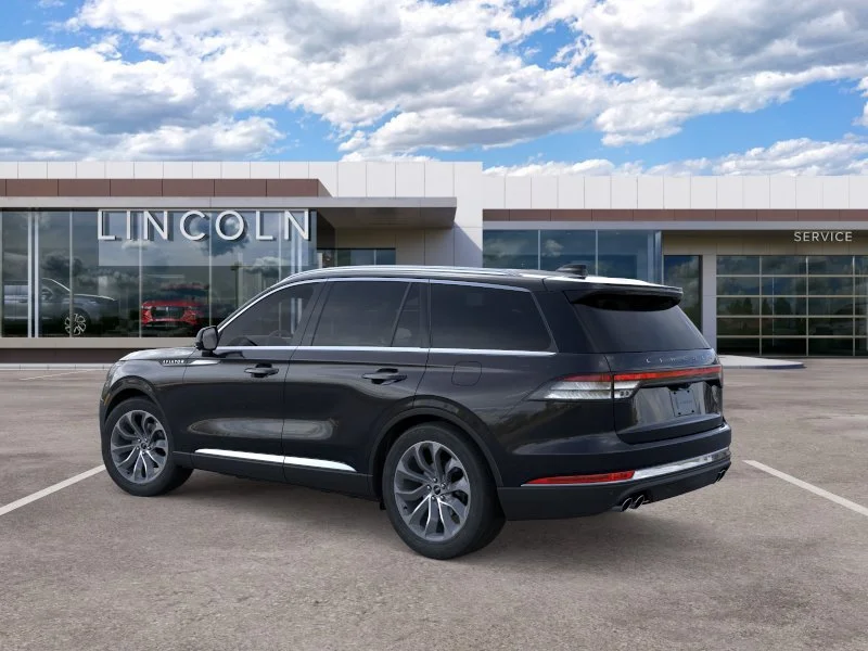 New 2026 Infinite Black Metallic Clearcoat Lincoln Premiere® image 4