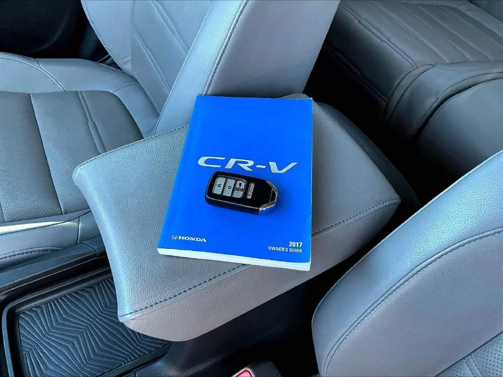 Certified Used 2017 Blue Honda EX-L image 38