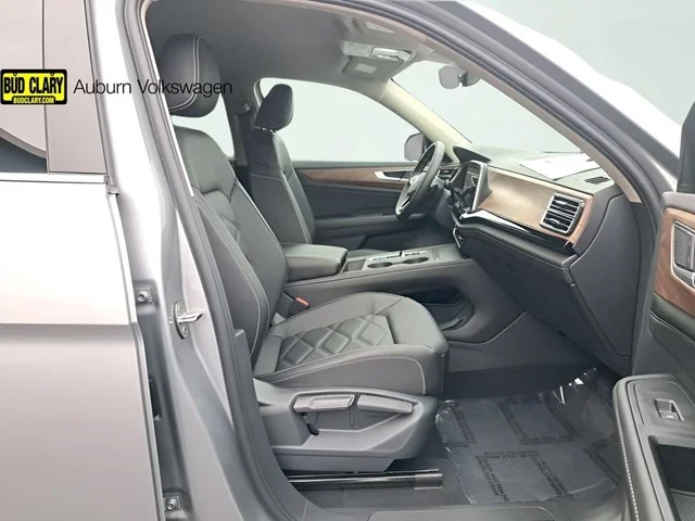 New 2026 Silver Mist Metallic Volkswagen 2.0T SE image 18