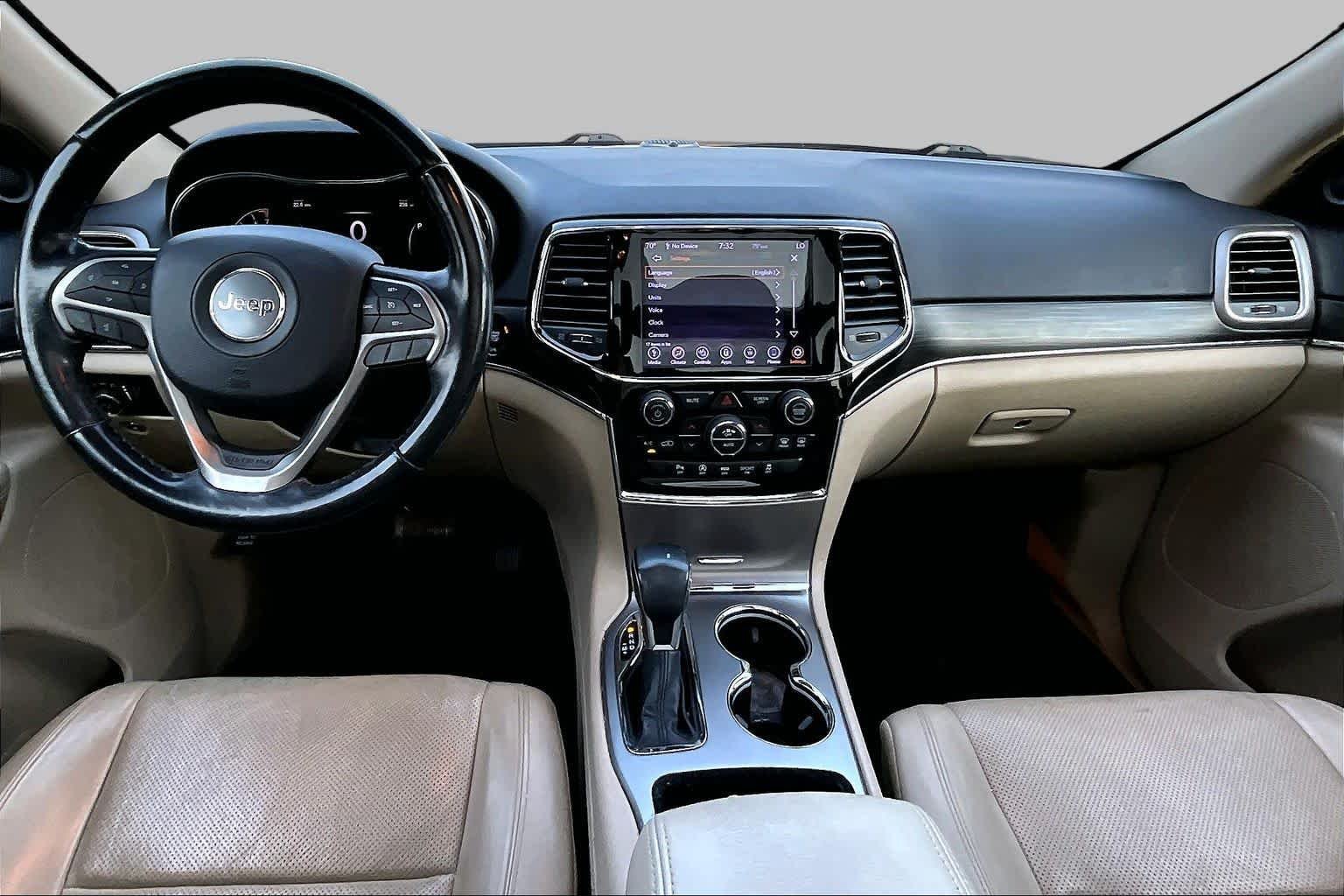 Used 2020 Diamond Black Crystal Pearlcoat Jeep Limited image 15