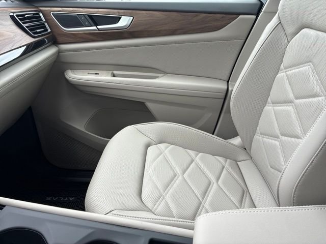 New 2026 Deep Black Volkswagen 2.0T SE image 22