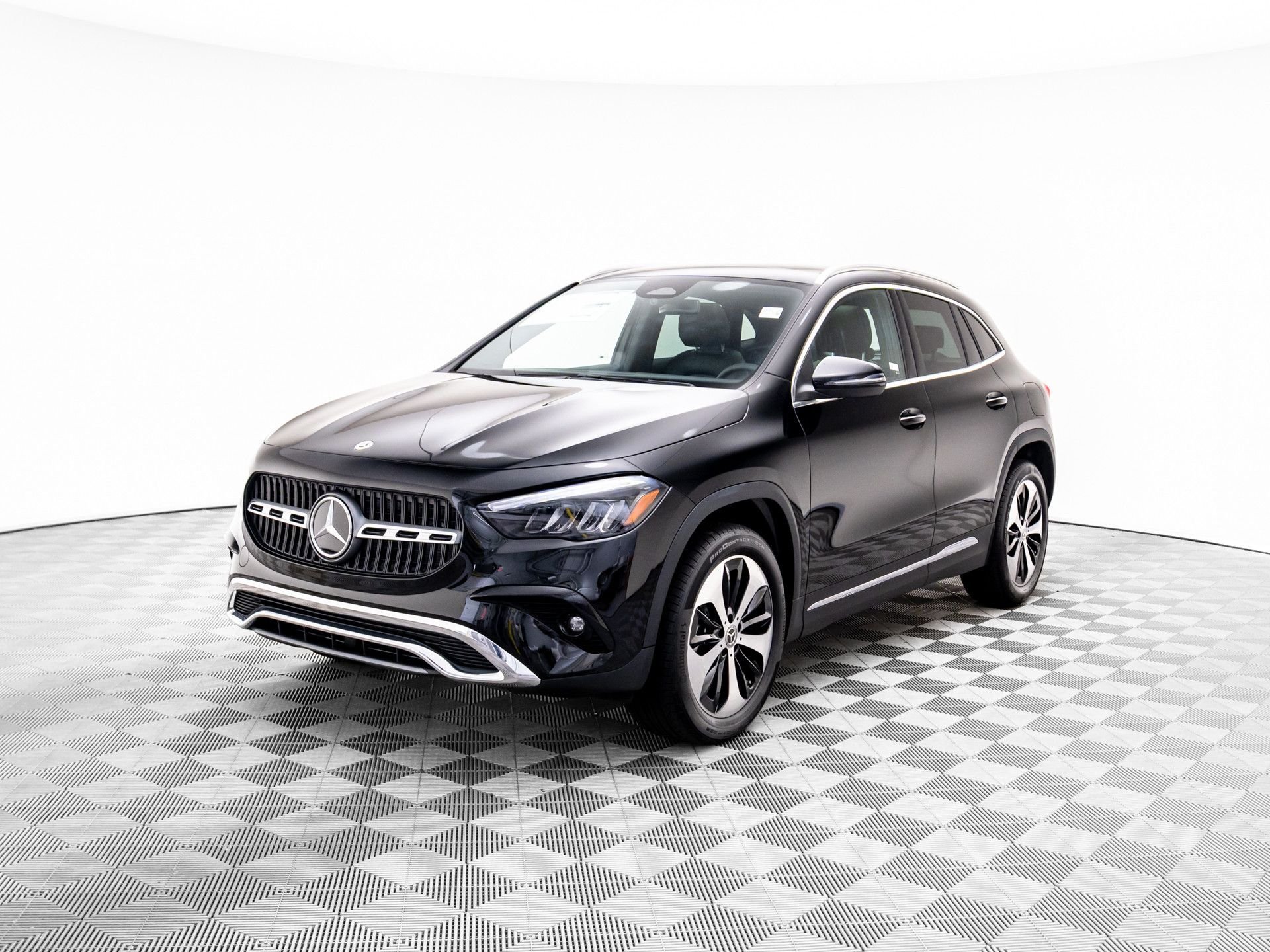 New 2026 Night Black Mercedes-Benz GLA 250 image 1
