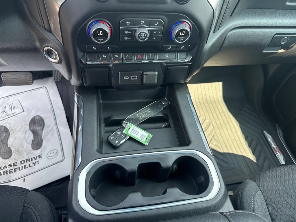Certified Used 2022 BLACK Chevrolet RST image 18