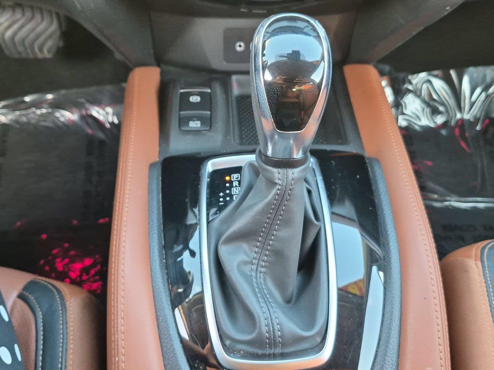 Used 2018 Magnetic Black Nissan SL image 29