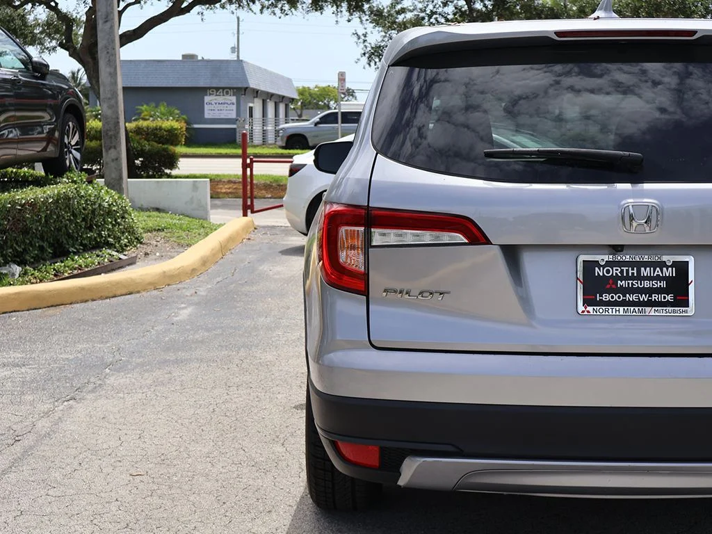 Used 2021 Silver Honda EX image 15