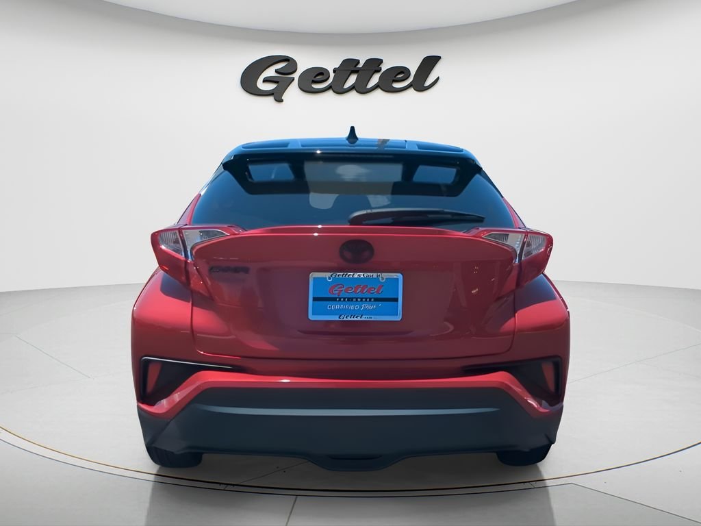 Used 2022 Red Toyota Nightshade image 5
