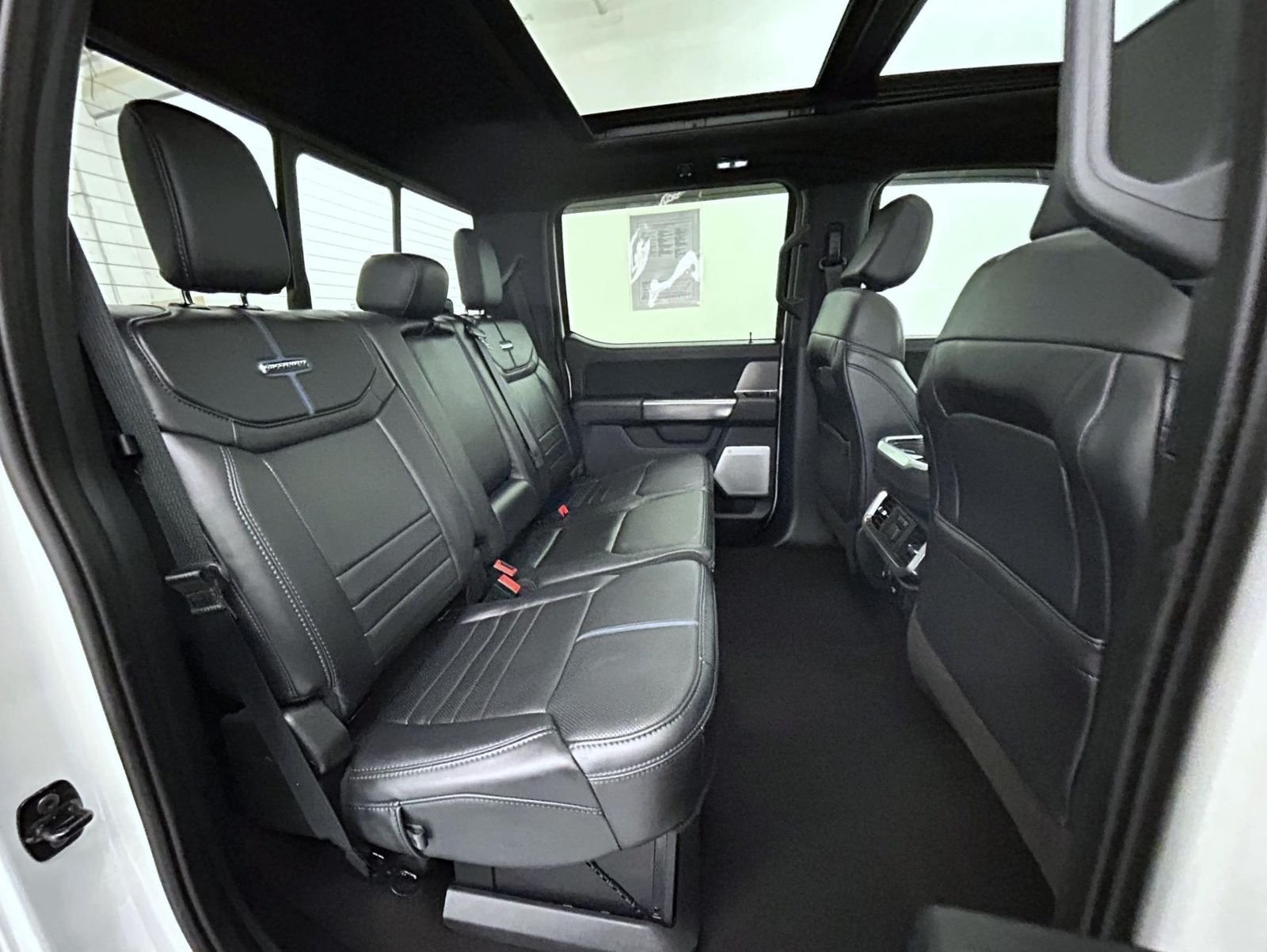 Used 2025 White Ford Platinum image 19