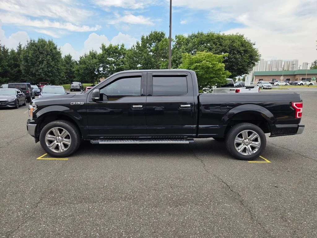 Used 2019 Blue Ford  image 4